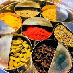 Curries With Bumbi